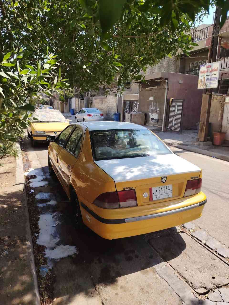 السلام عليكم سمند 2010 كير محرك تبريد تدفئة كله مكفول ماشيه 152 بيها صبغ بالباب الخلفي وبالكصه مال البنيد داخل السياره مدوشم مكينه فرنسي السعر 36 وبينا مجال قليل مكانى الشعب شارع الصحه ***********
