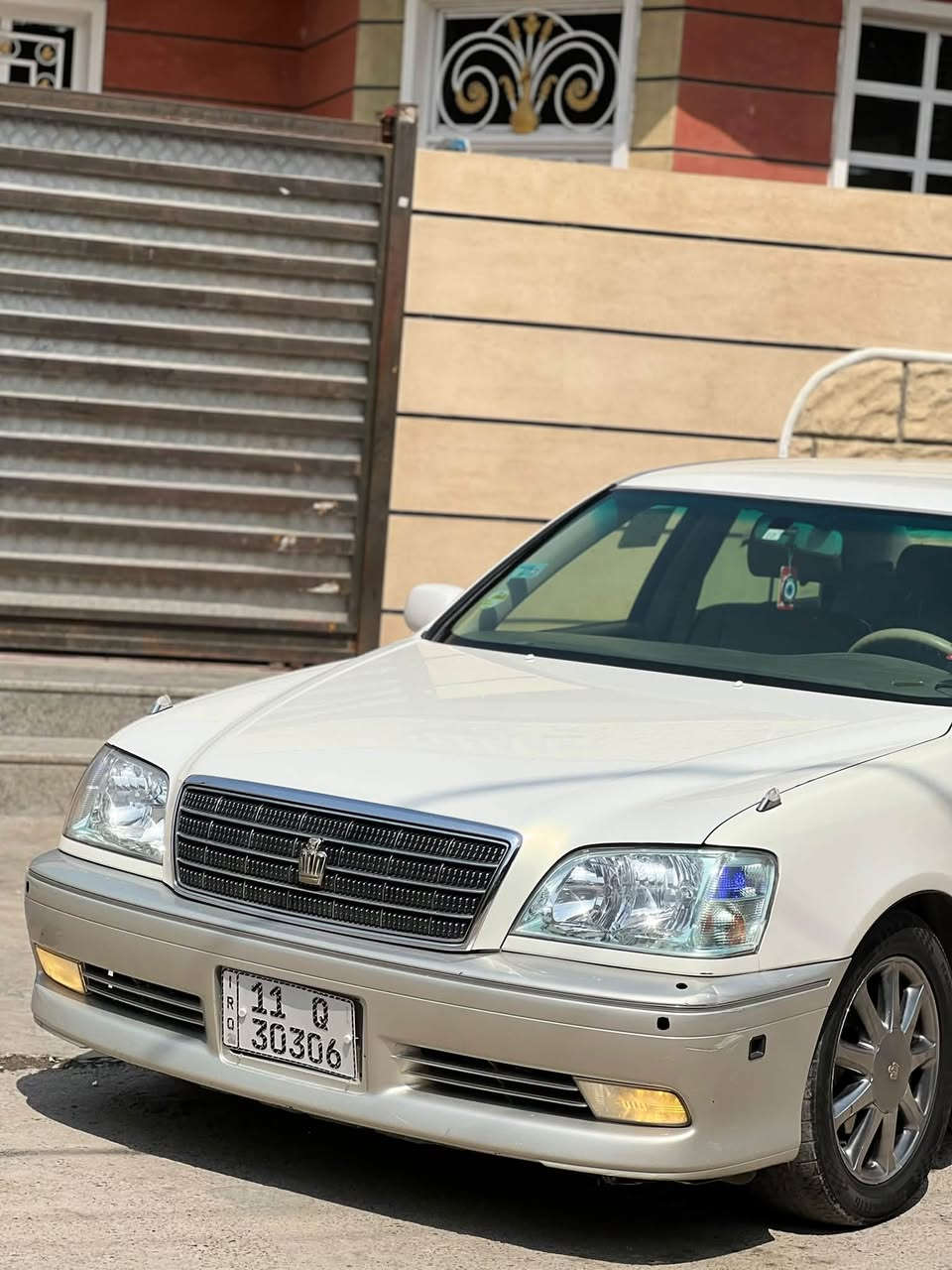السلام عليكم شباب
ملكه كراون موديل 2003
قرار 102 اني مشتريها واني مخلص معاملتها لحد الترقيم 
رقم بغداد مميز بّــ اسمي تحويل مباشر
السياره 4دكم فول عدا الفتحه سياره كفاله عامه من الگص و النقل ومكفوله من العيب الشرعي سياره اجدد من الصور
ديڤور الجبير 
شاصي 75
ماشيه 188 حقيقي
السياره كامله مابيها نقص 
منضومه تبريد شادلها جديده
سعرها 165 وبيها مجال
مكان السياره بغداد الشعب
***********
