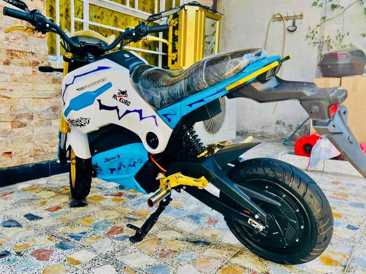 السلام عليكم
للبيع دراجه بنلي شحن 2026
6 بطاريات كرافين 32 أمبير 72 فولت
ملف 3000W حقيقي
بصمه وسويج 
بريك امامي خلفي ABS
نضام P بارك 
نضام R رجوع للخلف
لد امامي متغير 
نضام قاطع دوره 
السعر 750 الف وبيها مجال 
المكان بغداد الجديده
للاستفسار ***********
