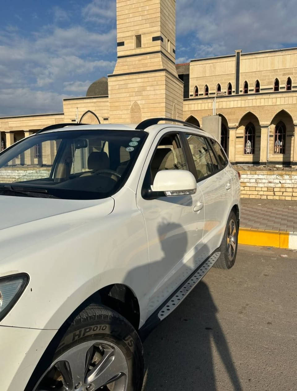 للبيع سياره سنتافي ١٢ 
سبعه راكب 

٤سلندر ابيض فتحه بالسقف المحرك مفتوح مبدل كازكيت تبريد ثلج ٣ قطع رقم اربيل بأسمي ***********
