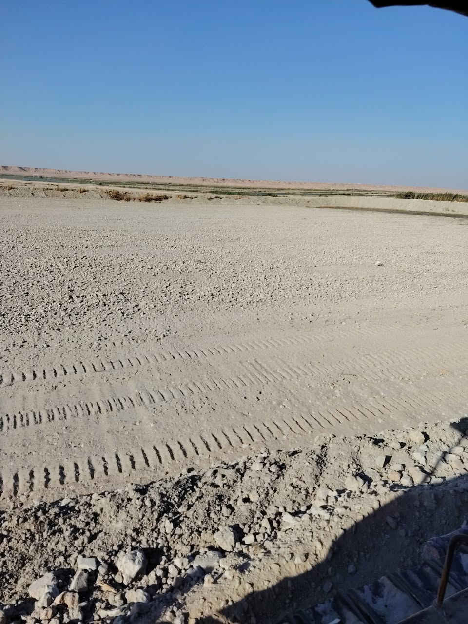 بلدوزر للايجار • جاهزه • واتساب
