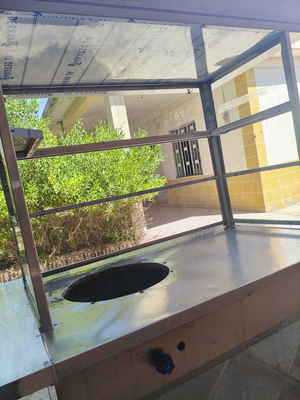 عربانة لبلبي باگلة عرنوص لقيمات يرهم جام خانة للمطعم للبيع شرط انظف من الصورة استعمال شهر واحد واريد ابيع ***********
