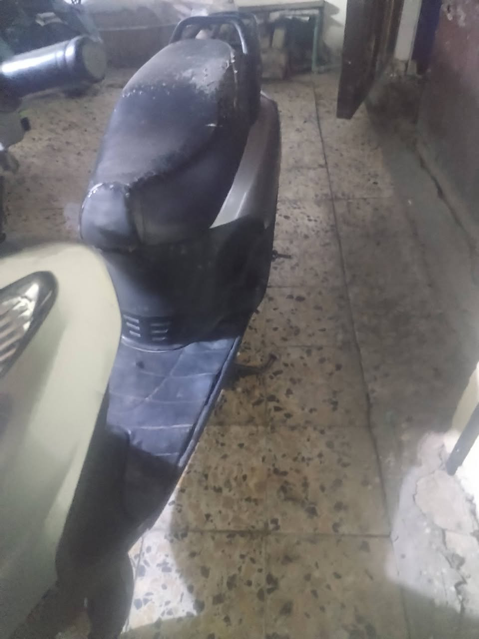 السلام وعليكم سبيسي مفتوحه صوتها ناعم سلف هندر كهربائيات كله شغاال ب٤٠٠ بيها مجال عوزها شوي ترتيب
