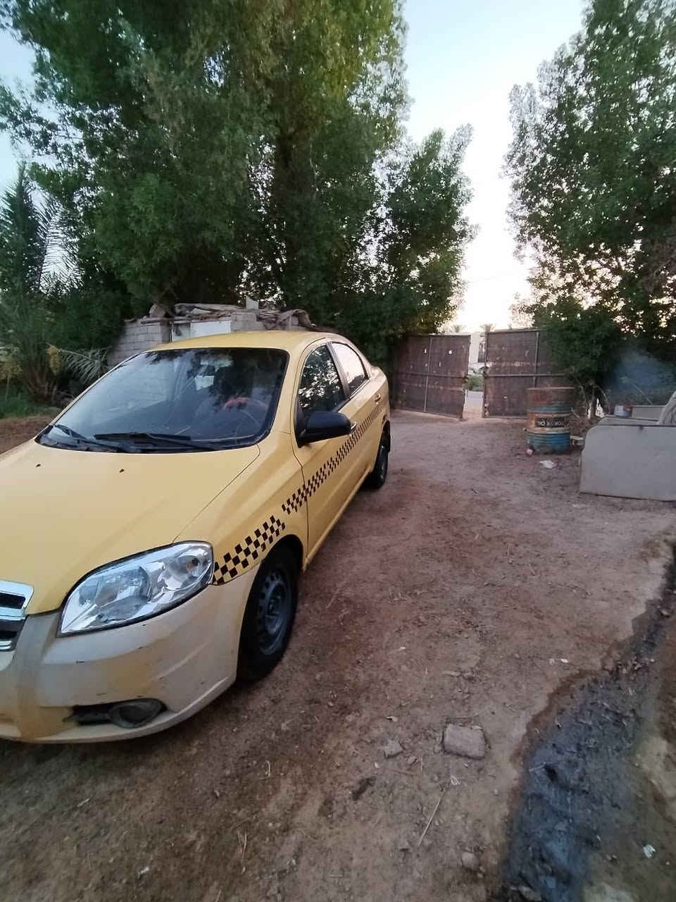 السلام عليكم للبيع سياره افيو موديل ٩ محرك وكير جديد حاويه تبريد فقطش شحن غاز سياره جاهزه كبل لشغل السعر ٣٥ المكان نجف ابو صخير *********** أو *********** بغداد, العراق
