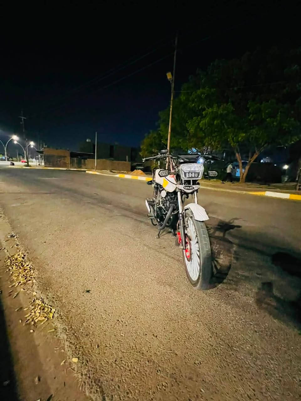 سلام عليكم سونك للبيع موديل 25 ضاغطه وزنجيل السعر 900 وبي مجال متواجد عل رقم ***********
