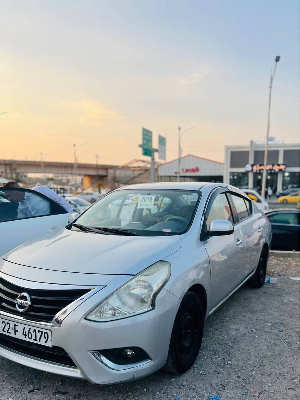 نیسان سەنی مۆدیل ٢٠١٨ 
یەک پارچەو نیوی بۆیاخە بی ناو گرتن 
دەرگای سایەقو نیو چاملخ
گیرو مەکینەو تەبریت بە شەرت 
سەنەوی تازەیە تا 2030
کۆبۆن بەنزینی هەیە 
(***********)
واتس ئاپ (***********) كركوك, العراق
