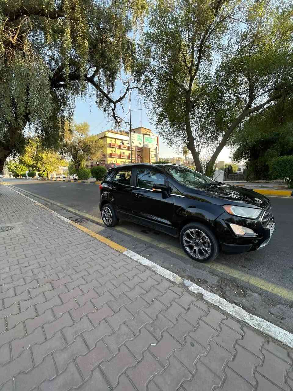 السلام عليكم
فورد ايكو سبورت تيتانيوم ( اعلى مواصفات ) 

موديل 2020

المواصفات

دخول ذكي + بصمة ابواب 

فتحة سقف 

تشغيل بصمة 

كشنات جلد 

كشنات تدفئة 

كير اوتماتك وعادي 

شاشة كبيرة 

كامرة دوارة 

اشاير بالمري 

رادارات 

حساسات 

نقطة عمياء 

محرك 1500 تيربو 

ويل كب كروم

بعد بيها مواصفات 

السعر 93 وبيها مجال  

***********
