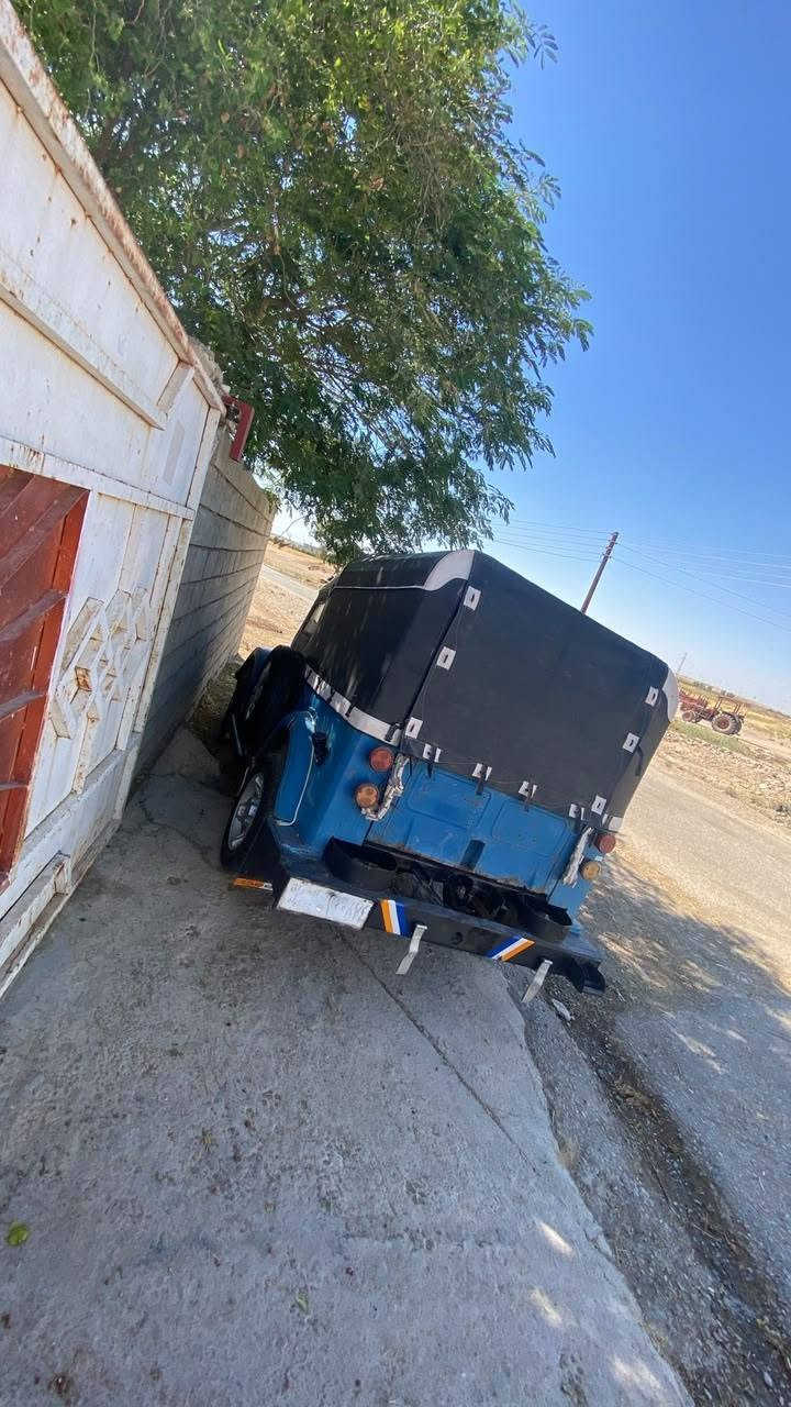 ***********

