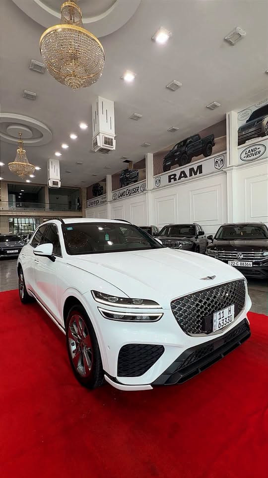 .
سلام عليكم
جينيسيس 2022 GV70
مكينة 2500 توربو
5 كامرات 
تقدم وترجع بل بصمة 
كشنات تدفئه وتبريد امامي والخلفي 
حساس امامي وخلفي 
كشنات جلد ومخمل 
ستيرن كهرباء
ماشية 108 الف كيلو متر 
جنطة كهرباء 
كشنات خزن 
شفتات ستيرن 
بيها قطعتين صبغ بدون فتح وبدون تبديل وبدون أيرباك 
سعر السيارة 230$ وبيها مجال 
عنواني بغداد كاظمية معارض جكوك 
***********
