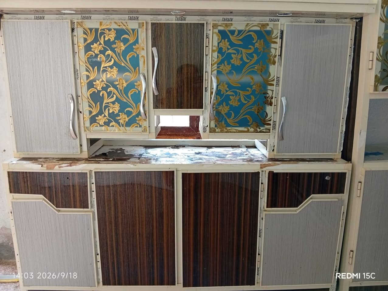 كونتر للبيع تفصال نضيف كلش سعر 450وبي مجال ناصريه مركز لتوصل ع الرقم  ***********

نص مكتوب في الصور:
- 14:02 2026/9/18 REDMI 15C
- 14:03 2026/9/18 REDMI 15C
