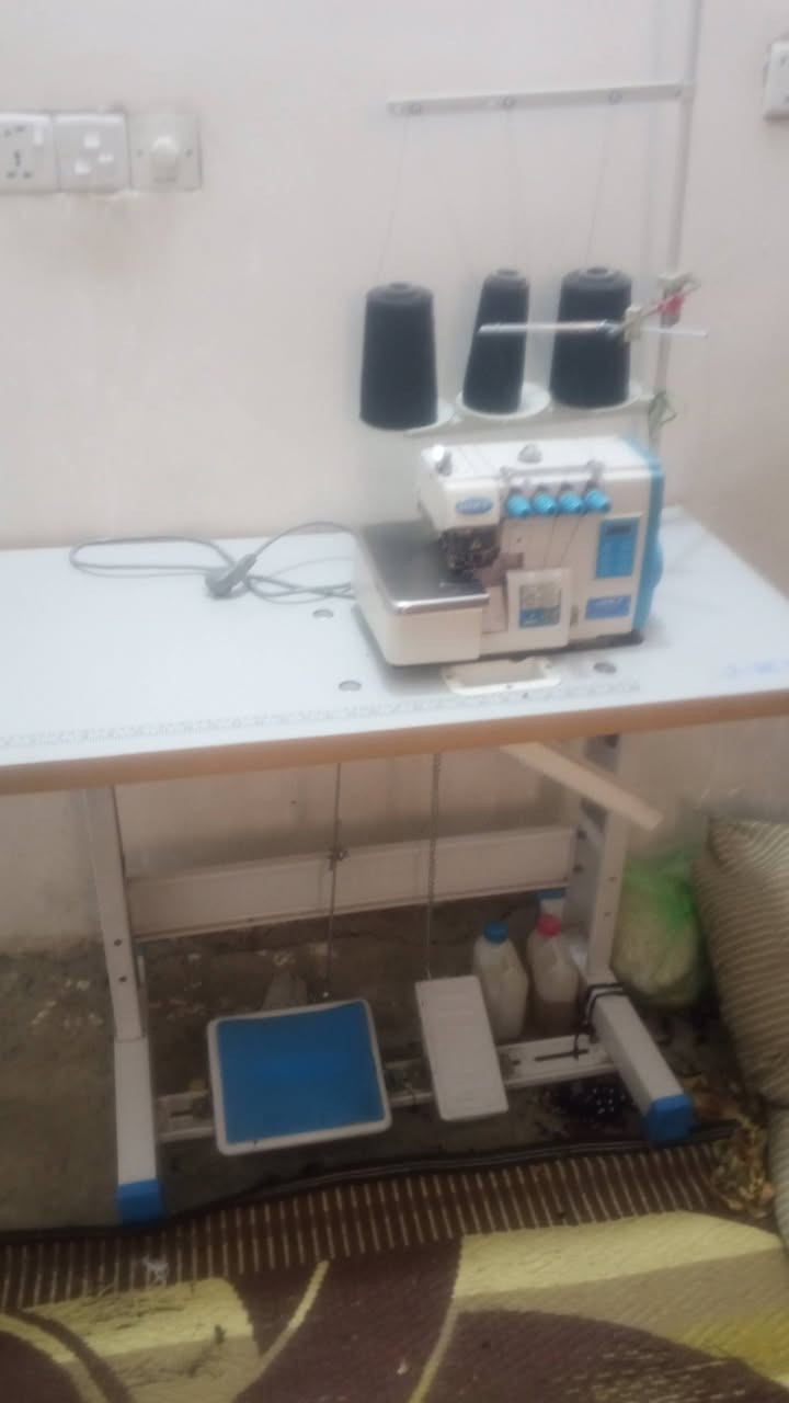 اوفر للبيع نضيف مال بيت اخو الجديد استخدام كلش قليل جانة عائلتي تستخدمه وتركة الخياطه السعر (350 )
العنوان مدينة الصدر حي طارق شارع الوسط 
رقم الهاتف ***********
