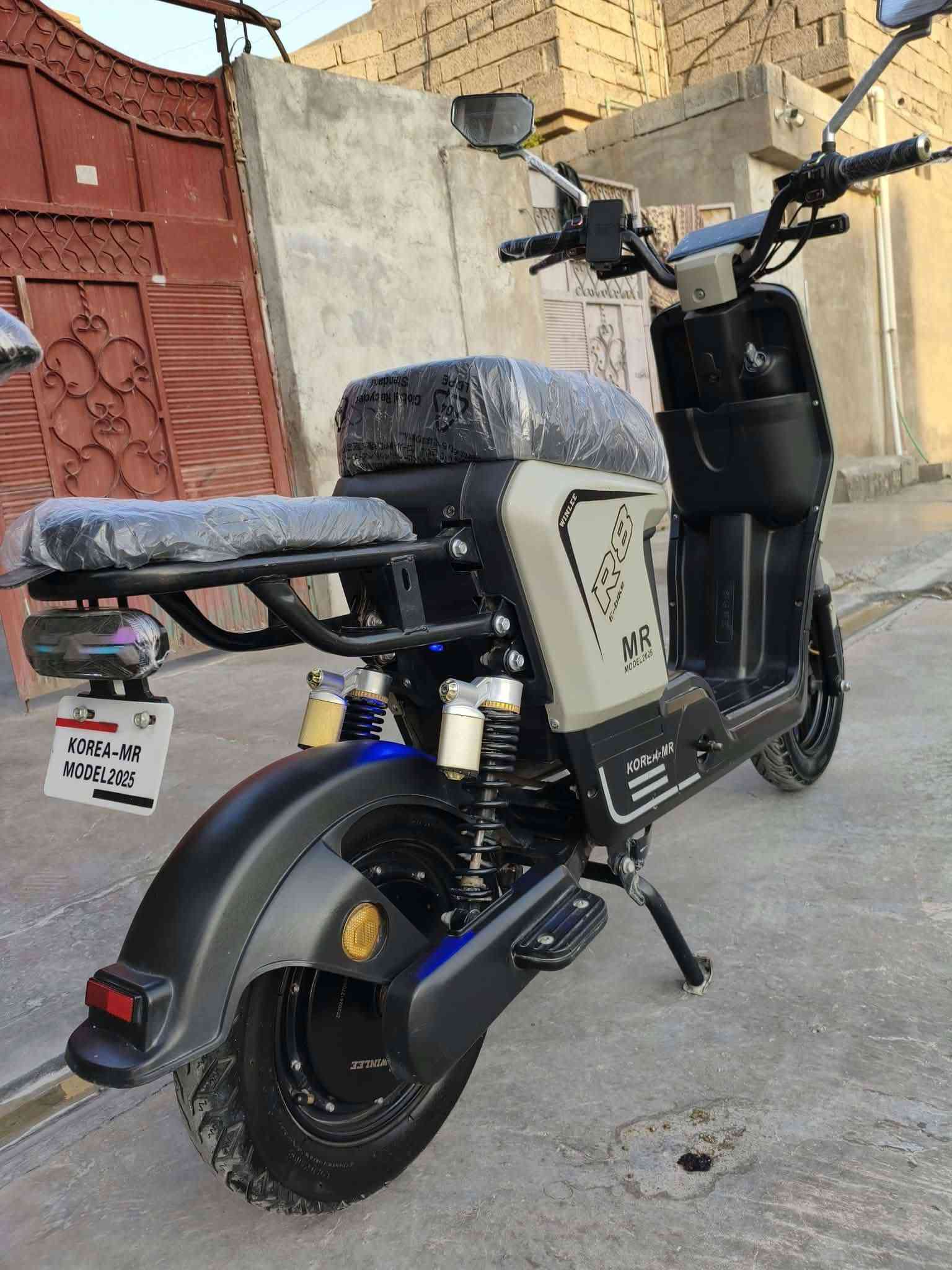 ماطور شحن 2025
R8
5بطاريات شرط فحص 
نضام بارك
لايتات لد
دبل اشاره 
بريكات هيدروليك
تايرات نضيف
سعر425 بي مجال
ديالى جلولاء
***********
