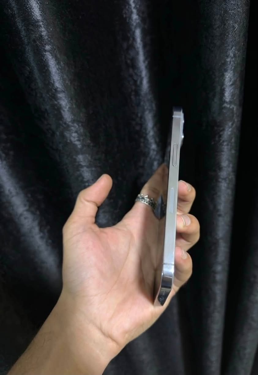 ايفون 13برو ماكس 
ذاكره 256جهاز بلاد
 فقط بطارية نازله 
اليشتري اذا يحب يبدلها
كامرات فول صافيه 
جهاز شرط مكفول من كل عيب او خلل 
سعر ٦٣٠ وبي مجال اتصل وتدلل
 استفسار خاص
***********
