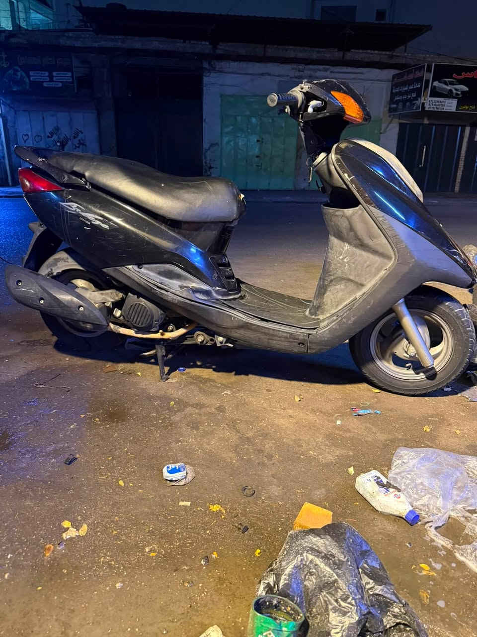 للبيع بريز شرط الدراجه لوك جديده ممفتوح بيها برعي جيب فيتر 
وفحص سعر 550 عنوان شارع حيفا رقم هاتف ***********
