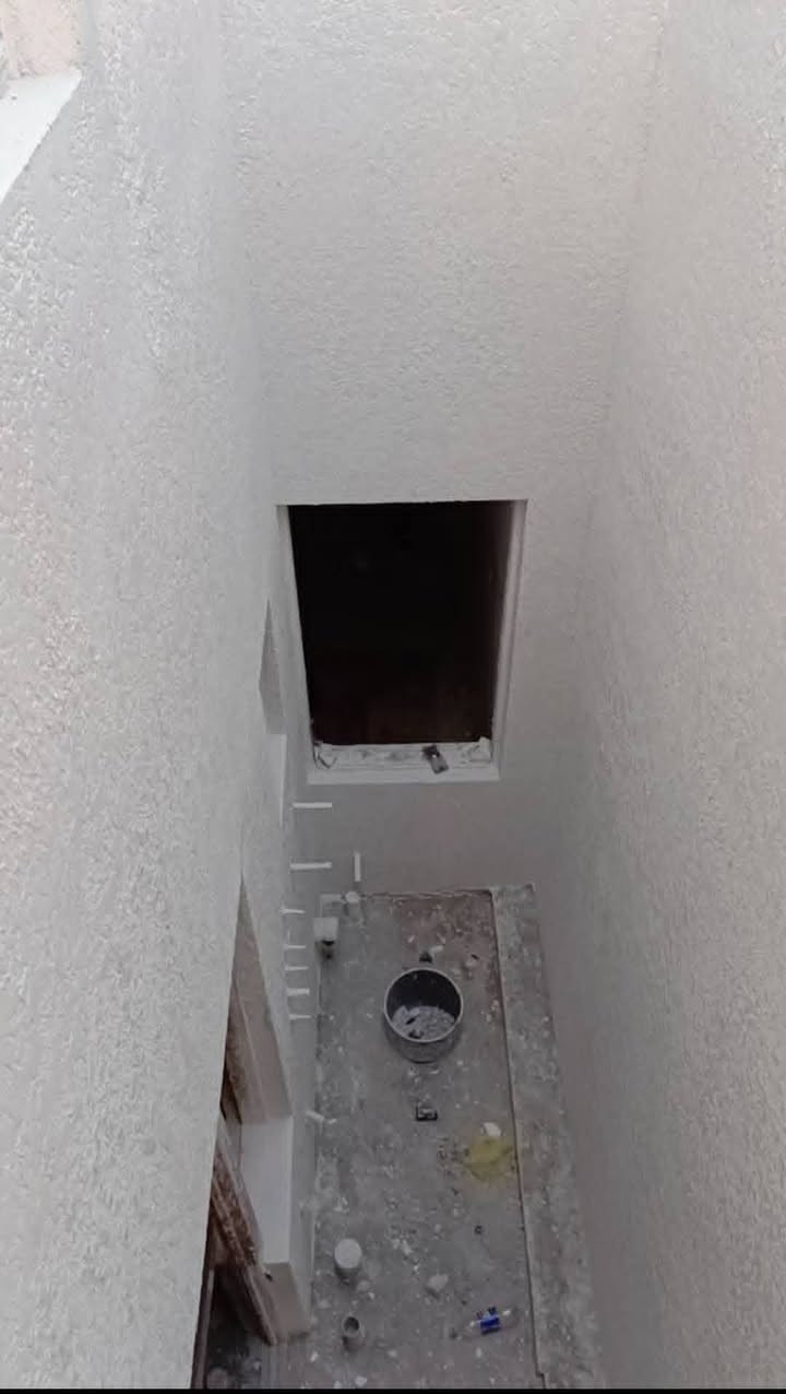 سلام عليكم خلفه لبخ متفرق جراره سقل تشميع نثر شغل درجه اولى داخل الكوت فقط ***********
