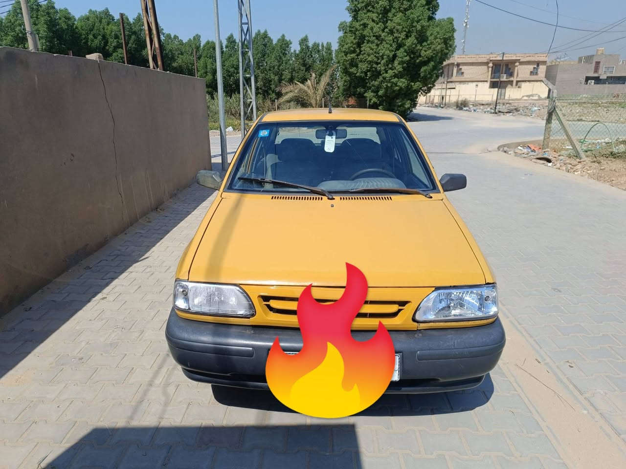 سلام عليكم سايبه لبيع مديل ٢٠١٥ سياره حلوه وجاهزه شوف عينك بس تبريده مو شغال ما ادري اشبي سعر ٣٢ وبيه مجال بصيط استفسار هذا الرقم *********** غرامات هيه مصفره راعير يداور مباشر المكان ديوانية
