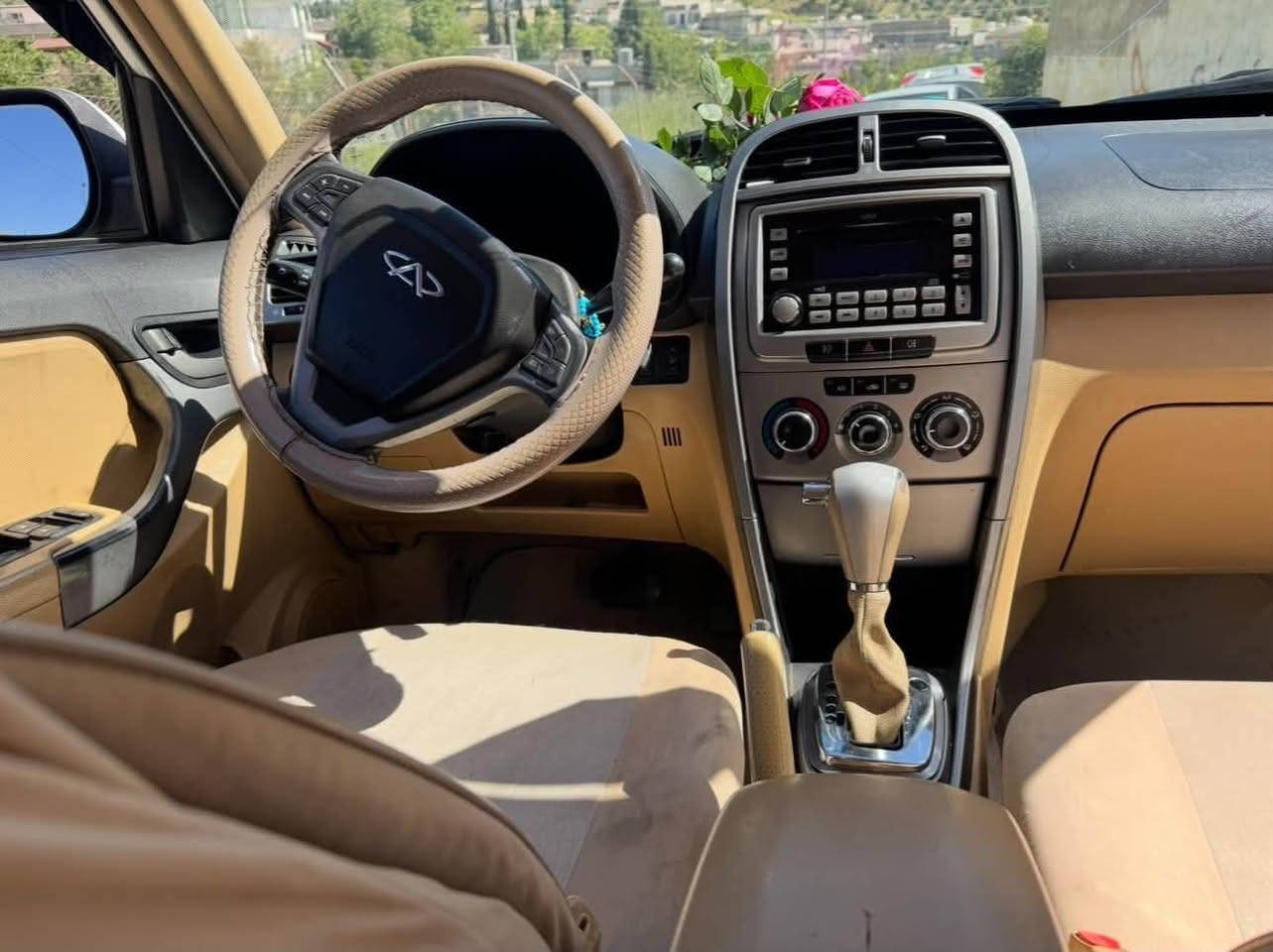 چێری تیگۆ ٢٠١٤ سەنەوی دوومانگە بەسەر چوە فول مواسەفات سڵایت کوشن جلد ناو زەرد کوشن سارد و گەرم ڤۆلیۆم حاسە زۆر مواسەفاتی تر ***********/***********سەیارەی ماڵە ١٤٠ هەزار رۆیشتوە گێڕ سیم مەرغوب گێڕ مەکینە بەشەرت تەنها چەمەلەغی سەکن بۆیاخە بێ ناوگرتن کاڵ بونەوەی نیە سعری ٦٤ معامەلەیەکی کەم السليمانية, العراق

نص مكتوب في الصور:
- 2015