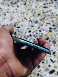 آيفون ١١ • ١٢٨ • بطارية ١٠٠