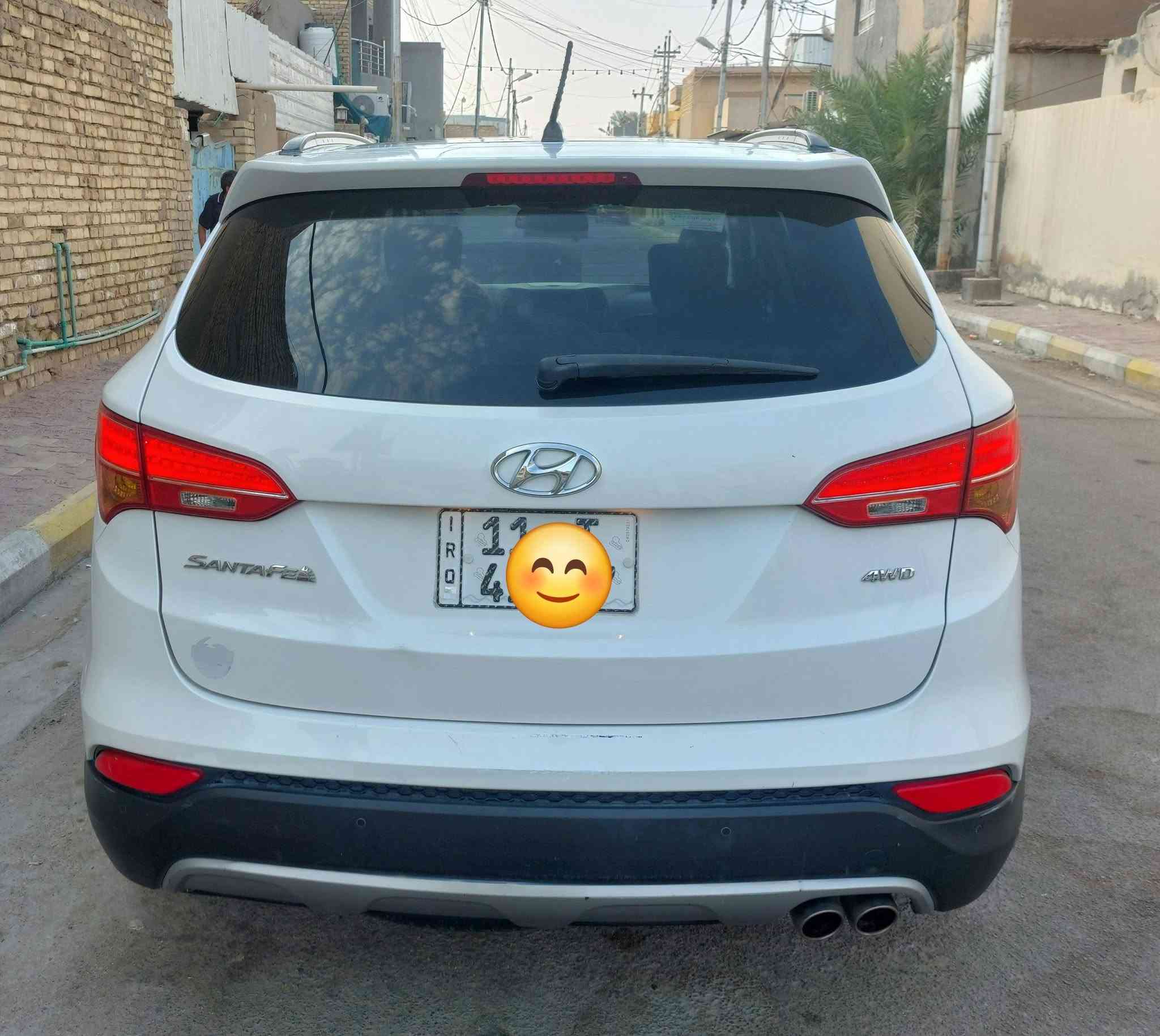 السلام عليكم/ سنتافي ٢٠١٥ خليجي مكفوله 
مكينه ٤ سلندر / ماشيه ١٢٠سيارة فول واحد على واحد/ بانروما/ جنطه كهرباء/ زنون بلادي / زراك لايت / بصمه / ترحيب / كشنات جلد + خزن / لد أمامي خلفي/ حساس خلفي / كامراء/ سايد بريك دكمه / كشنين كهرباء/ سيارة فول للاخير / ماشيه ١٢٠ / مكان سيارة كوت مركز المدينة/ معروضة ١٥٥ /***********
