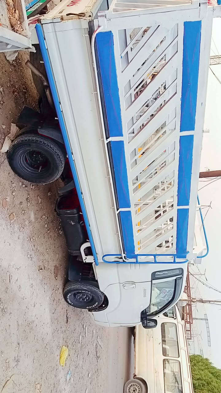 ام عيون • ٢٠٠٧ • محرك ٢٧٠١