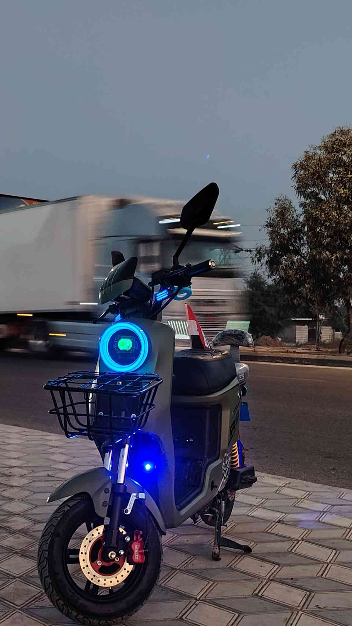 R9 • ٥ بطاريات • مدى ٣٥-٥٥كم