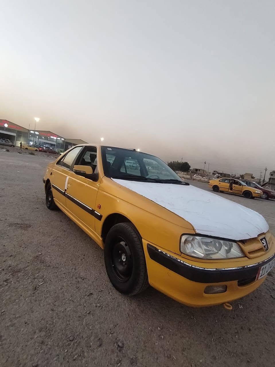 سلام عليكم
بيجو بارص موديل 2015
بيهه بارد بل بنيد 
تخم تاير جديد سنويه بسمي 
سنويه جديده رقم نكليزي
غرفه بلاديه 
كهربائيات كلهه شغاله 
مكان بغداد الكماليه 
سعر 40 وبيهه مجال 
***********
