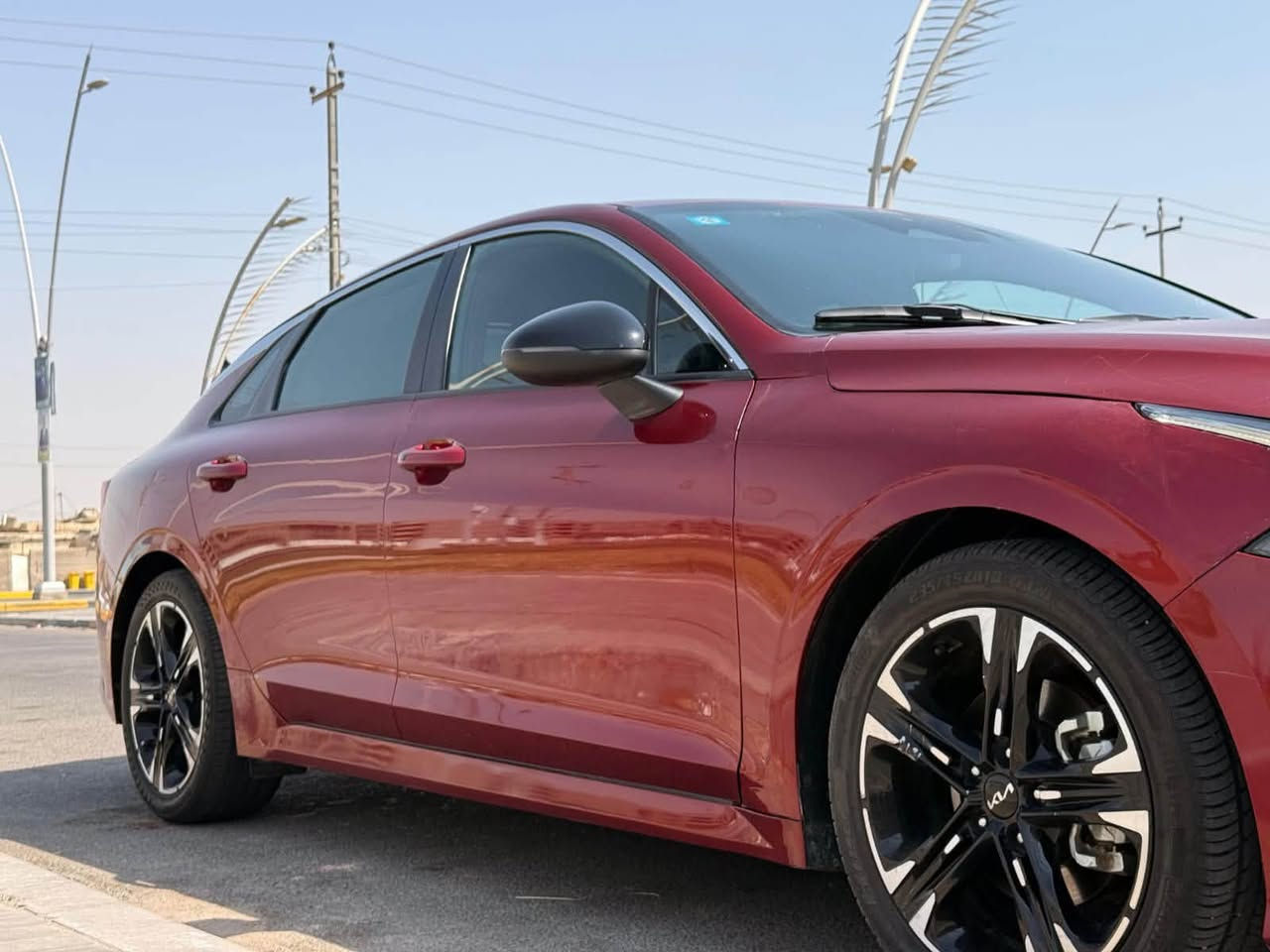 KIA K5 GT LINE 2023 أمريكي
ماشيه 22 الف فقط  

سنوية لل 2030

رقم بصرة حرة 

فول عدا الفتحة:

_اللون احمر غير محدد

_بصمة عدد 1

_ ترحيب عند الاقتراب

_مثبت سرعة

_نظام ABS

_مانع انزلاق

_حساس اطارات 

_شاشة كبيرة لمس

_كشافات امامية

_شاشة اعطال 

_رادار جانبي

_ نقطة عمياء 

_رادار الخطوط البيضاء 

_ اشاير + رادار باالمري  

_مقعد سائق كهرباء تدفئه مقاعد  

_لايت ثلاث عدسات +ليد 

_نظام قيادة ٤ وضعيات نورمال+سبورت+custom + ايكو سمارت

_بلوتوث +usb+auX  

_فول تحكم ستيرن 

_كير اوتو +عادي 

_اوتو بريك 

_ صندوق كهربائي

_زنون + ليد 

_التشغيل عن بعد

‏_Auto hold 

_تصميم خارجي رياضي 

_نضام الملاحة

_مصابيح ضباب LED

_محرك تيربو 1600

_ويل اكروم اسود

- تخم تايرات وكالة رياضي

- باتري الماني ابو الضمان تبديل 2026 

- ⁠تبديل دهن وصيانة وتنظيف شهر 5/2026

*الضرر 

بنيد جاملغ وباب وتكمه وجاملغ خلفي 

حرة بصرة

السعر 148$ وبيها مجال 

***********
