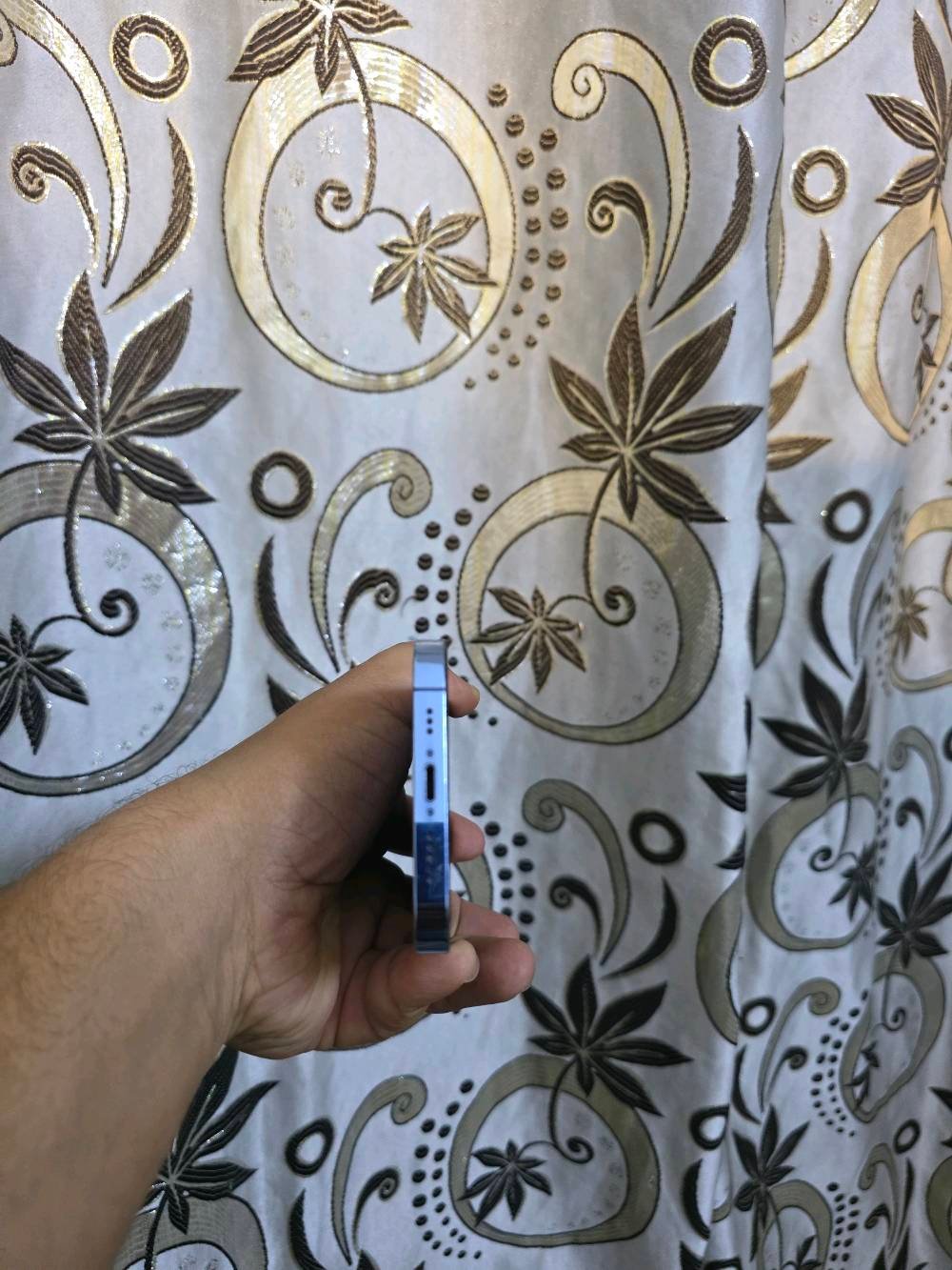 آيفون 13 برو • ٥١٢ • بطارية ٨٥٪