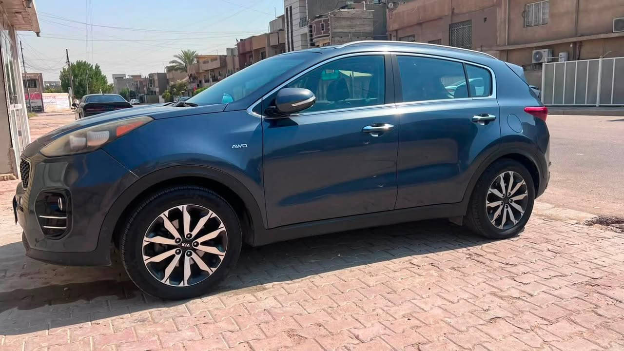 السلام عليكم
للبيع سيارة/      Kia  SPORTAGE

سنة الصنع /            2017 

الفئة          /           EX   2400

الرقم بغداد الجديد 

(((( وارد أمريكي )))) 

فوووول مواصفات 

1- بانوراما 

2- بصمة تشغيل 

3- بصمة ابواب 

4- رادار امامي وجانبي 

5-  حساسات امامي خلفي 

6- مانع انزلاق 

7- كشنات جلد +كهرباء+تدفئه+تبريد

8- فول تحكم استيرن 

9-استيرن تدفئه  

10- كأمره دوارة 

11- شاشة كبيرة بلاديه

12- جنطة كهرباء شفط 

13- ترحيب عند الاقترب

14- مري شفط +أشاير بالمري 

15- تبريد قطعتين 

16-اللايت الامامي اوتو

17-بيها منضومة غاز بمصفى الدوره ضايفها

18-تبريد قطعتين

وبعد بيها مواصفات

ملاحظة ..... 

السياره اني مستوردها بيها فقط دعاميه اماميه مبدله نفس اللون + بيها بارد بالباب الخلفي اليمين 

سياره نقصها تبريد + جامه اماميه

السعر 13,800$ بيها مجال بسيط

سياره رقم بغداد بسمي ومكانها بغداد 

للاستفار

***********‬

***********
