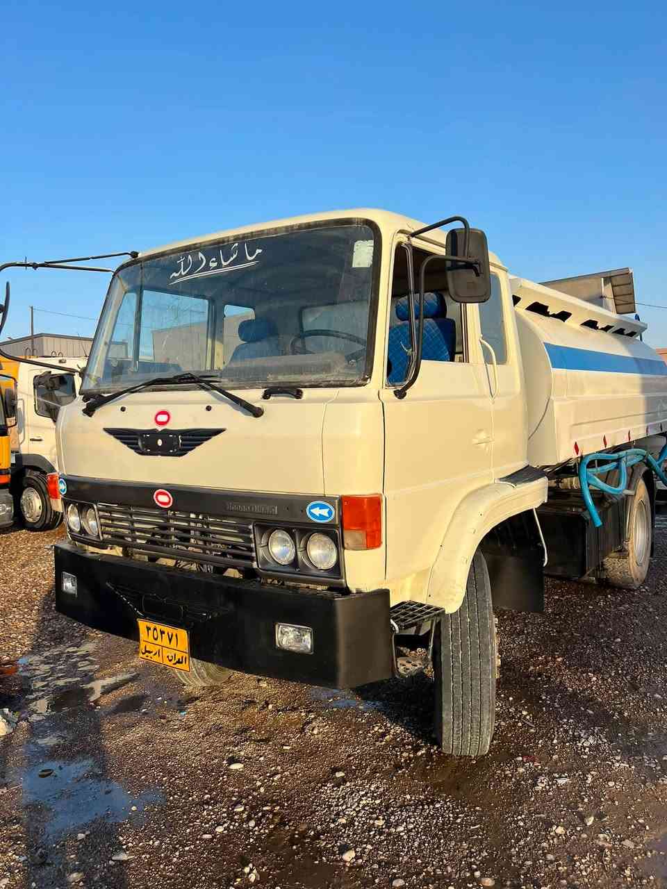 #هينو  تانكى ماء  13000 ليتر 
كير ميكنه بشرة مابى اي نقص كلشى بشرة  ماتور ماء مزبوة سونده  اكو بس يريد سايق و شوغل 
سعر 60 شويه مجال 
مكان اربيل  ***********
