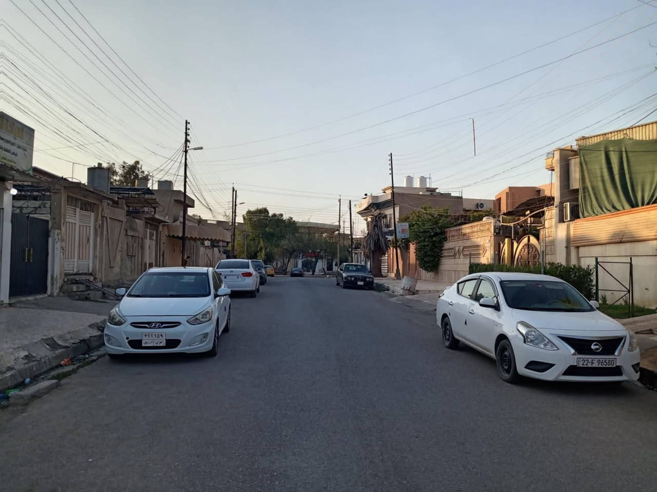 بيت للبيع في حي الوحده سايدين مقابل جامع الصابرين فرع معهد صناع الامل مساحه 252 واجهة 10 موقع مميز للاستفسار الاتصال على الارقام ***********أو***********
