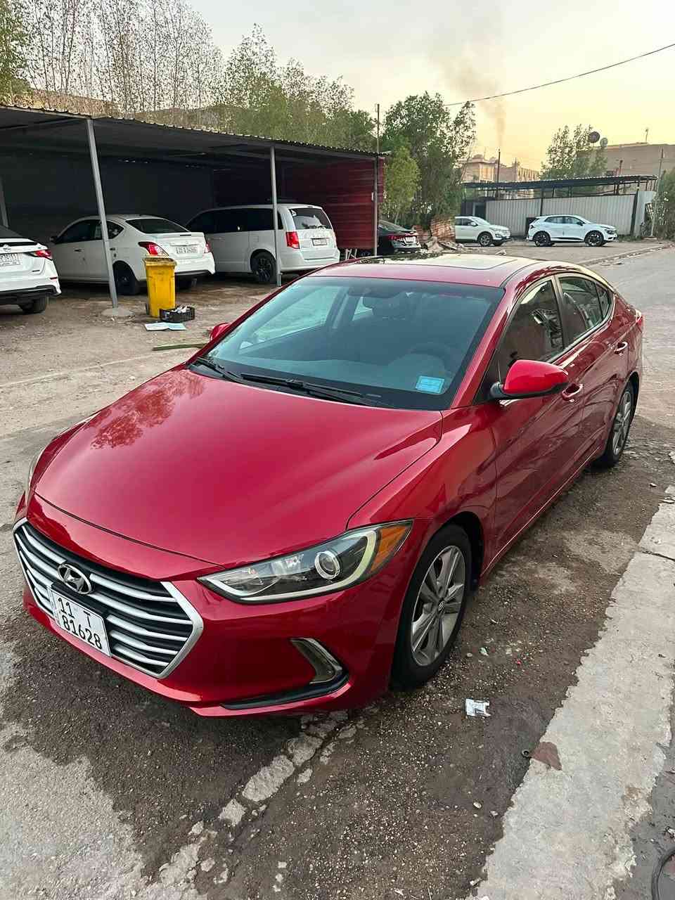 السلام عليكم
النترا وارد امريكي موديل 2017
حادثهه قبق جنطه بدون ايرباك
ماشيه 114
فول مواصفات 
بصمه 
سلايد روف
كشن كهربائي + تدفئة بل كشنات
تحكم استيرن 
رادار جانبي
سياره جديده وعلى ايد وحده 
صار بيهه حادث هناا تبدل بيهه البنيد وباب وره الصدر 
مكان السياره بغداد السعر 108 وبيهه مجال قليل
***********
