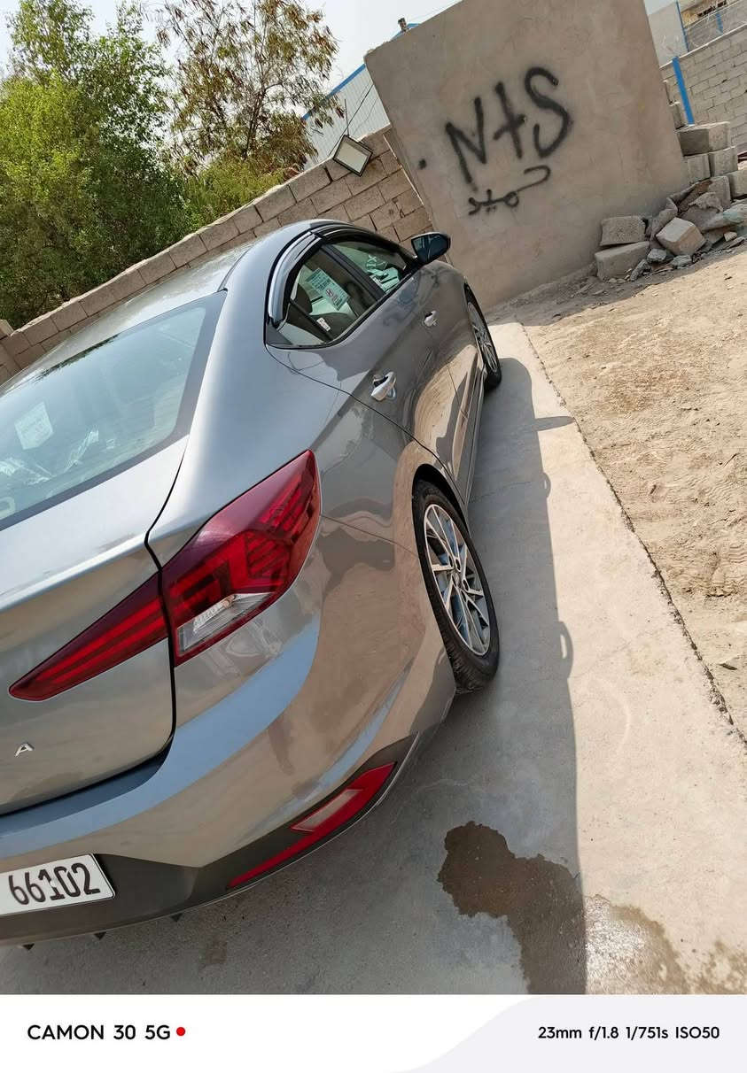 للبيع انتره موديل 19امريكي المكان جسر ديالى الجديد منطقه الكرغوليه السده السياره خير من الله تبريد محرك خير من الله السعر 125او بيهه مجال قليل ***********《》*********** هاذه بي وتساب الكورك

نص مكتوب في الصور:
- CAMON 30 5G 23mm f/1.8 1/1218s ISO52
- CAMON 30 5G •
- 23mm f/1.8 1/1133s ISO51
- CAMON 30 5G 23mm f/1.8 1/1133s ISO51
- CAMON 30 5G • 23mm f/1.8 1/751s ISO50
- 23mm f/1.8 1/1076s ISO53
