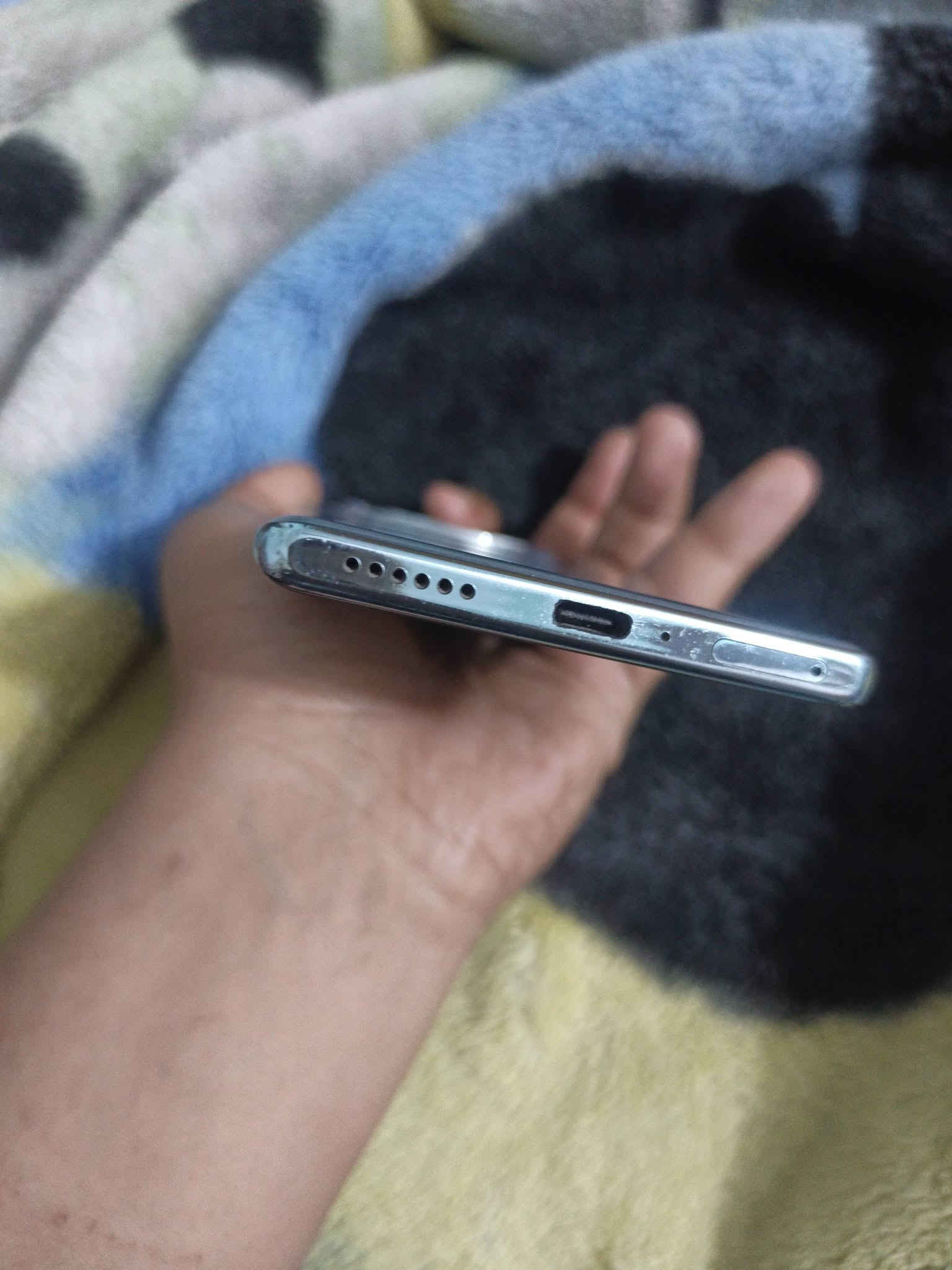 جهاز انفنكس زيرو 40 ذاكره 512 مستخدم للبيع
كامره 105 ميكه بكسل
الكامرة السلفي 50 ميكه بكسل 
بوبجي لو 60 لو 90 افريم ناسي والله 
دقت شاشه فول تجدي ابلاس ضد الكسره 
ضد المي بعيار اي بي اس 69
ذاكره الجهاز 512 
ذاكره داخليه 15
سعره 300 الف بي مجال حك الجيه
للتواصل ***********
