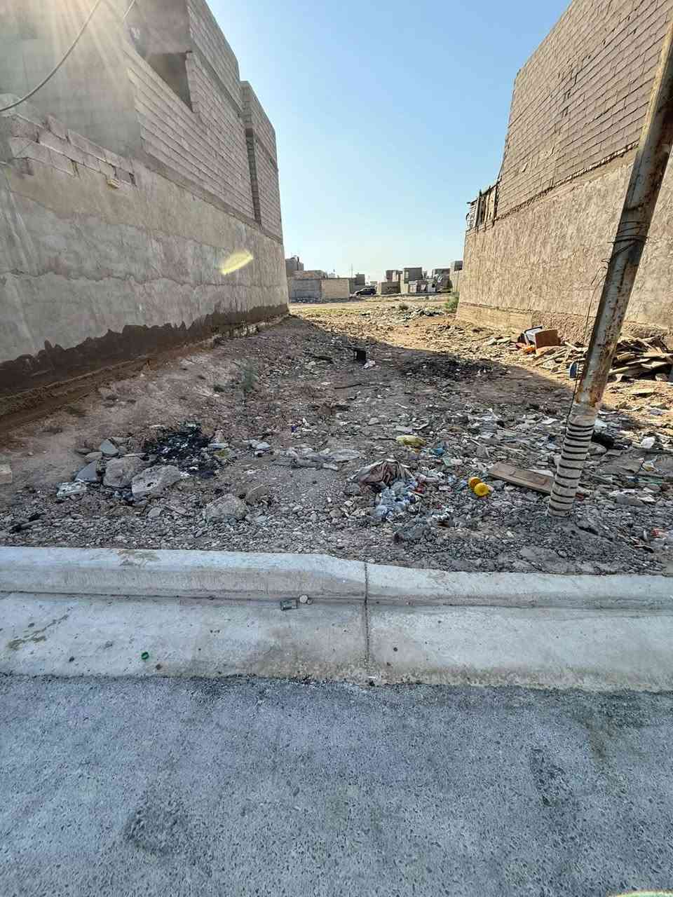 يوجد قطعة ارض للبيع داخل فرع ١٠ متر(مساحة ٢٠٠ متر) (وجه ١٠نزال ٢٠)سند ٢٥
سبع قصور شارع ابو احمد مقابل محطة ابو اركان الفريجي للاستفسار خاص او الاتصال على الرقم ***********
