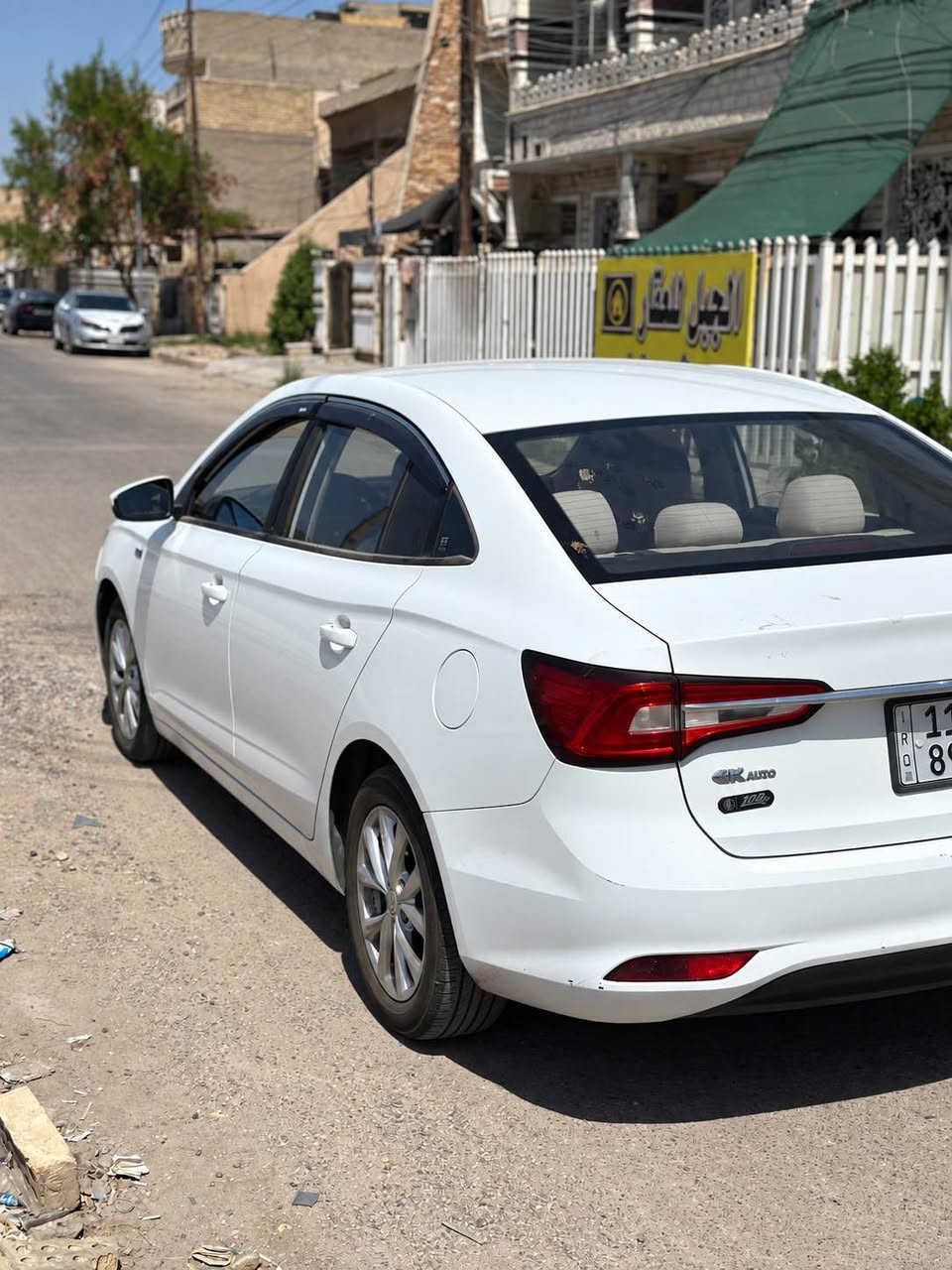 للبيع MG5 موديل 2025 ستاندرد

المواصفات:

* محرك 1500 سي سي
* گير أوتوماتيك CVT
* اقتصادي بالبنزين
* شاشة
* مثبت سرعة
* ستيرن كهربائي
* ABS
* حساس ضغط التايرات
* إيرباكات
* تبريد بارد ممتاز
* داخل قماش

السيارة عملية ومريحة بالاستخدام اليومي وصرفيتها حلوة.

السعر: 95 ورقة وبيها مجال
المكان: بغداد حي الجهاد
للتواصل *********** بغداد, العراق
