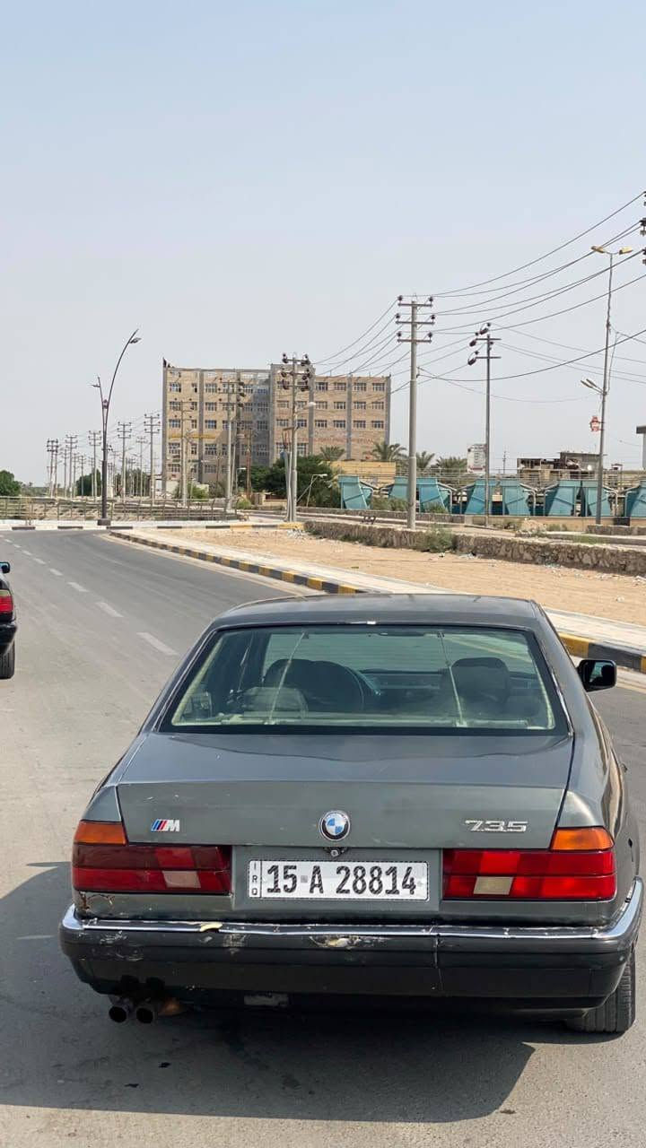 سلام عليكم بيئم دبليو رقم انكليزي مشروع وطني سيارة كهربائيات كلهن شغالات مكينه وگير توني شادهن صار شهر بصره قضاة المدينه،بيع مستعجل مال جنايي،،***********

