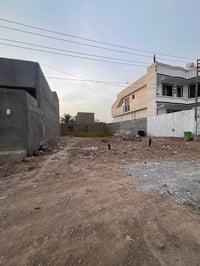 بشوخيرات • قطعة للبيع • قرب المدرسة