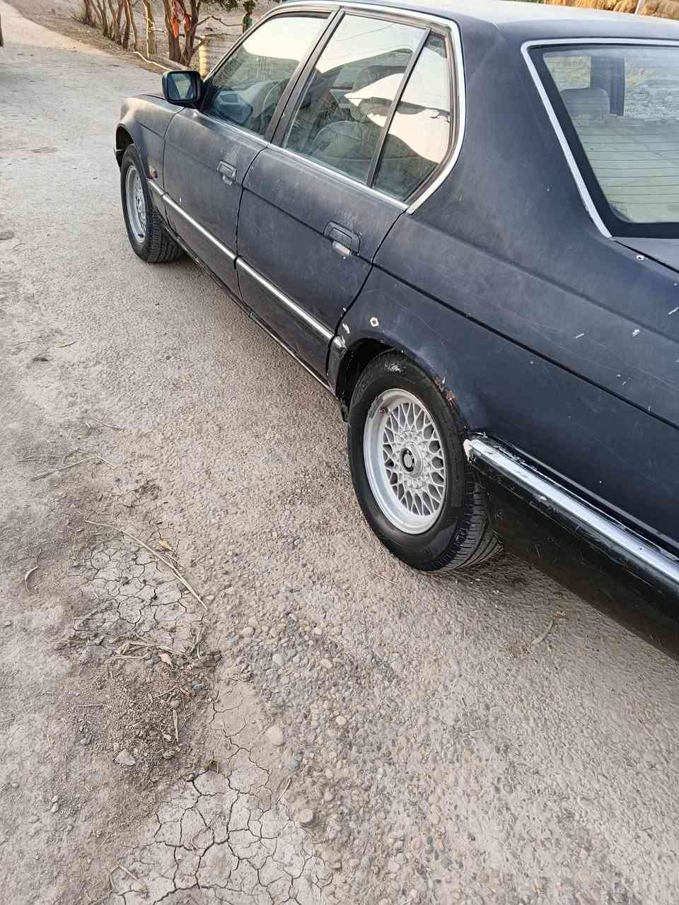 سلام عليكم
بيئم موديل 91 
كهربائيات شغاله+لايت زنون 
تبريد شغال+فتحه 
كير عادي+كير ومحرك كفاله 
هزة جديدة سنويه 2031 بسمي 
سعر 40 وبيها مجال 
لمكان /ميسان
***********
