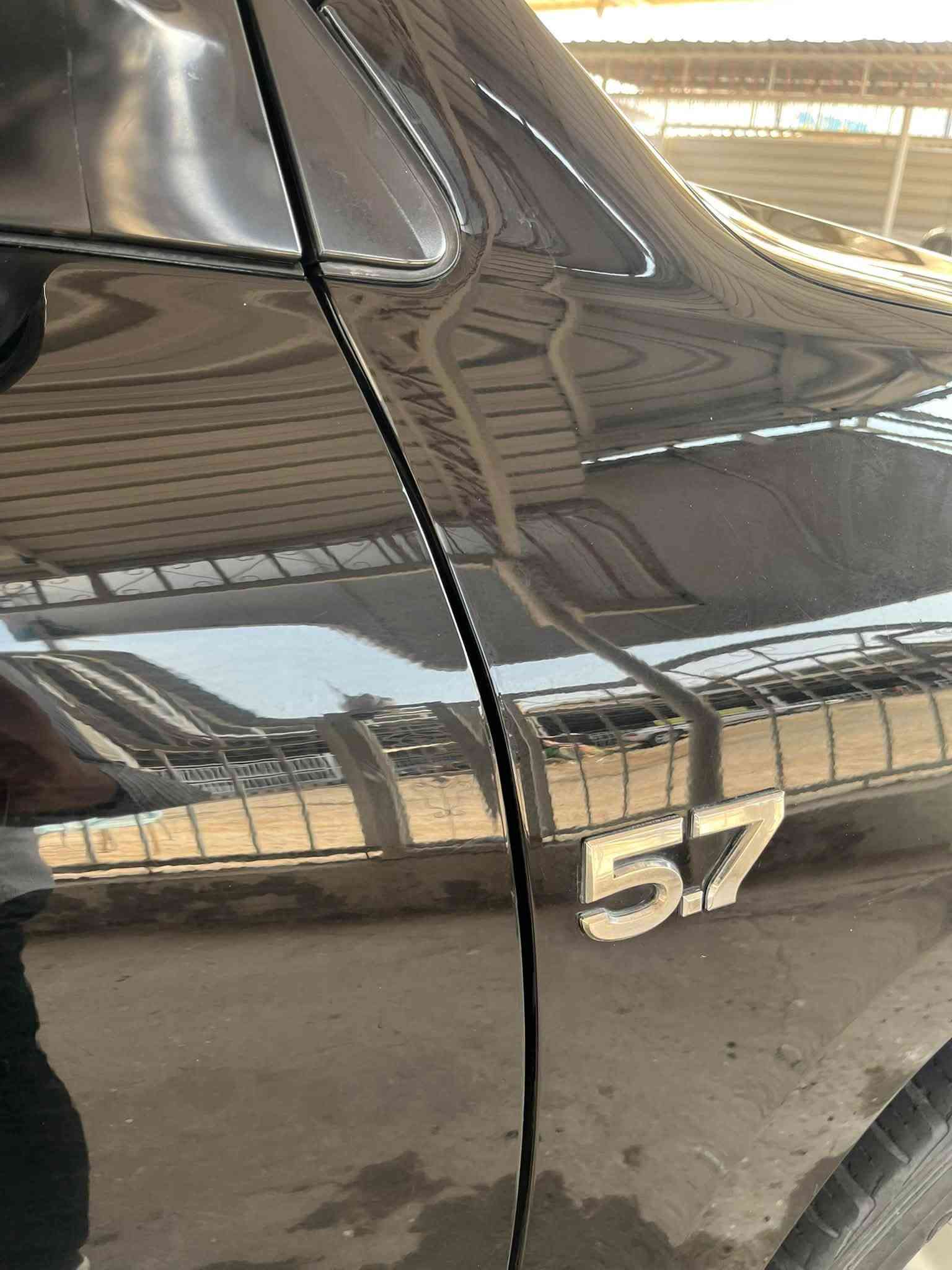 لاندكروزر VXR • محرك 5.7 • رقم اربيل