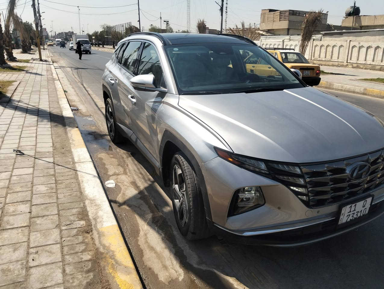 السلام عليكم
للبيع 

توسان موديل 24 

وراد امريكي 

رقم بغداد سنويه بإسمي 

فول مواصفات 

بانوراما 

محرك 2500

بصمة ابواب 

بصمة تشغيل 

رادارات 

كشنات جلد 

كشنات تدفىة 

هند بريك بصمه 

شحن لاسلكي 

صندوك كهربائي 
حادث جامغ وبنيد مع قبق جنطه 

داخل بيجي 

سياره جاهزه 

سعر 168$

الاتصال ع الرقم ***********
