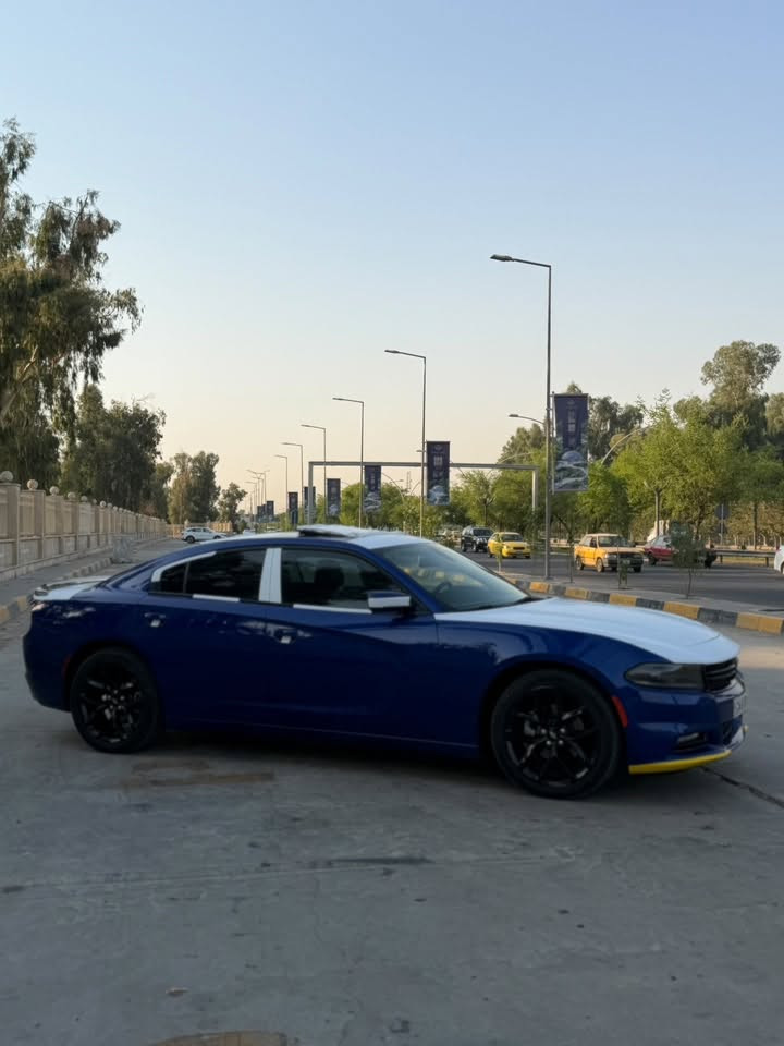 DODGE GHARGER - SXT PLUS - 2022
الموديل:2022

اللون: نيلي💙

الممشى: 92 ألف ميل

السنوية: دهوك - رقم جديد

مكان السيارة: الموصل📍

الحادث: بيها بخصة صغيرة بالباب الخلف السايق 

✨المواصفات:

🔵 سلايت

🔵 كشنات كهرباء أمامية اثنين

🔵 كشنات تدفئة وتبريد + خزن ميموري

🔵 كشن حضن

🔵 جلد بلاد أصلي

🔵 هيتر كشنات خلفية

🔵 ستيرن هيتر

🔵 حساسات خلفية

🔵 تشغيل عن بُعد
Apple Carplay + شاشة 🔵

📞***********-***********
