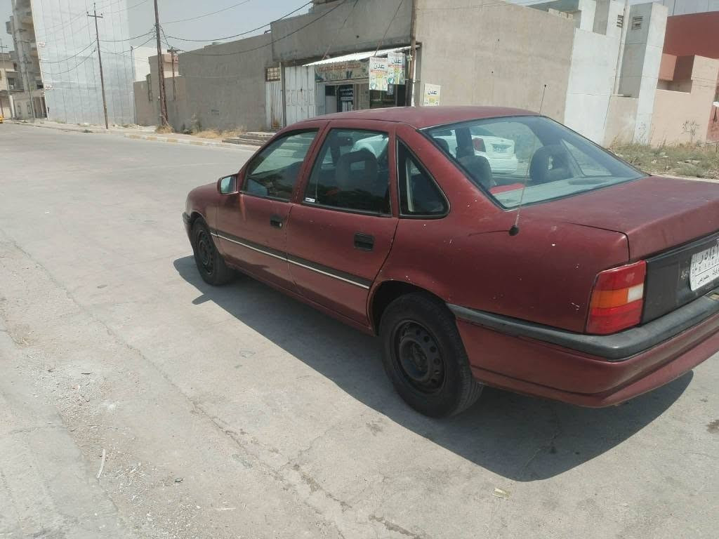 سياره اوبل فكترا موديل 91 حجم 20سياره نظيفه جدا كولشي مابي شرط بدون ضربه سنويه مشروع وطني لل 2028بي دفتر بنزين كهربائية كلها شغال تخم صدر جديد سياره بس يحتاج صبغ فقط سعر 32وبي مجال بسيط عنوان كركوك رقم هاتف *********** كركوك, العراق
