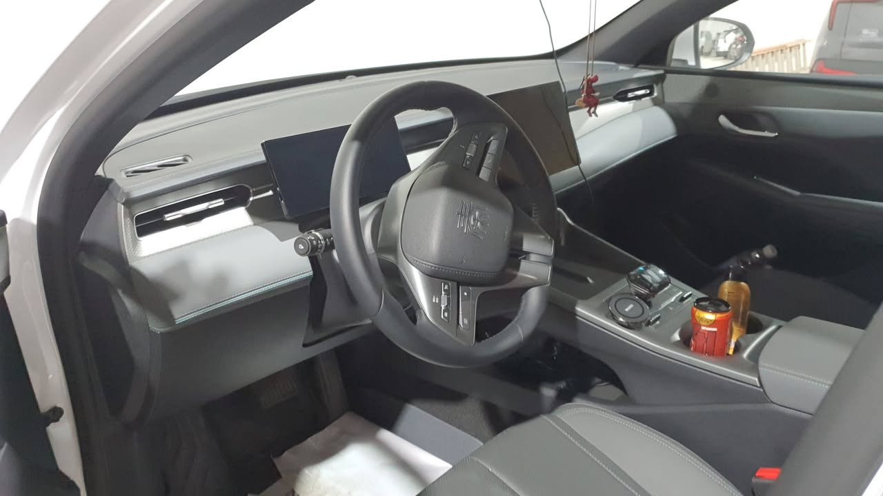 ((((مراوس فقط))))

بأسمي

BYD QIN PLUS 2025
داخل زيتوني
ماشية أجمالي 2701 قابل للزيادة
HEV 1317
Ev 1384 قابل للزيادة

مكفولة من كلشي بدون اي رصعه او زلغ او،شخط 

شاحنه تجي وياها اصليه 
بورد شحن كامل ويه الايرث
دواسات حضن + دواسة صندوك

عنوان بغداد دورة  متواجد واتساب و ماسنجر واتصال 

***********
