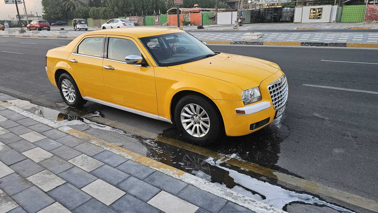 سلام عليكم أوباما موديل ٢٠٠٨ رقم كركوك مميز مصفره هيئة او غرامات مكاني بغداد حي اور مكينه 3500 اصل رقم الهاتف 
*********** ملاحظة السيارة بسمي تحويل ثاني يوم 
بيع فقط السعر 100 $ بيه مجال
