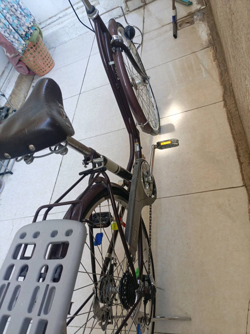 السلام عليكم بايسكل للبيع بطه حجم 26 بايسكل حي النظيف اي نقص مابي السعر 120 وبي مجام*********** العنوان ركيه فاضل