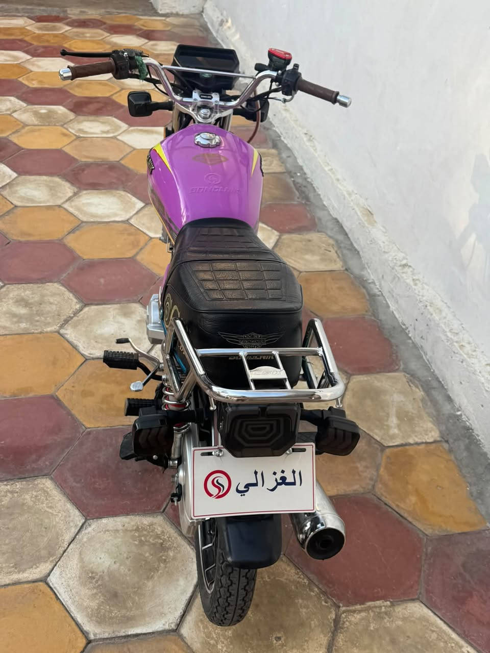 سيفان • موديل 25 • سكنر