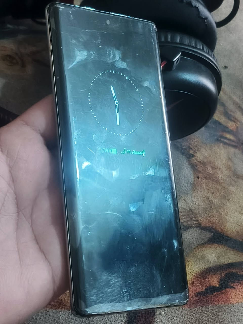 السلام عليكم ورحمة الله  جهاز للبيع ذاكرة 256 اسم الجهاز TECNO SPARK20Pro+سعره ١٠٠ أو بي مجال شوية للتواصل واتساب ع رقمي هذا *********** الجهاز بي بس النقطة السودة مثل مماموضح بالصور@
