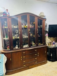 بوفيه عنتيكه خشب اصلي صاج الي يحب يدخل خاص مكاني بغداد الاعظميه هذا ال...