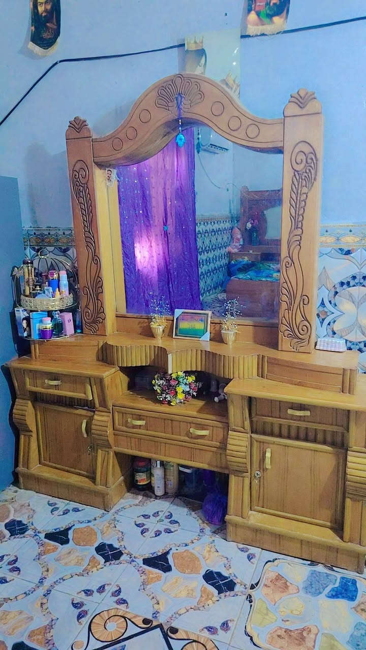 غرفت نوم كمل بحله جيده مسان المجر ***********
